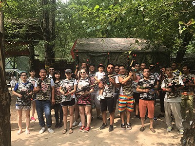 叼嘿片在线观看員工合影